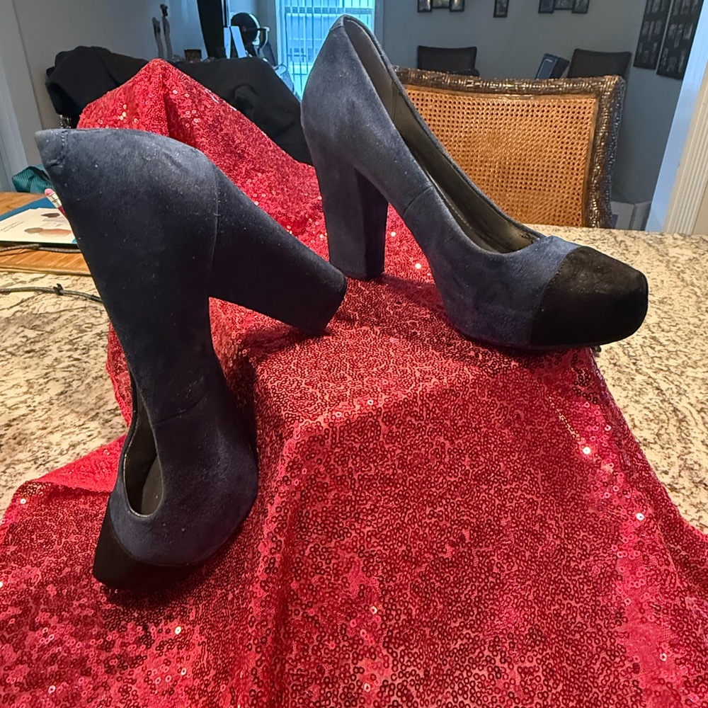 Nine West Blue and Black Heels - Picture 3 of 5